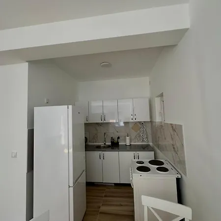 Casa 20 Cozy New In Near Border And Airports Appartement